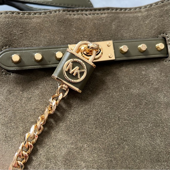 NWT Michael Kors Hamilton Legacy Medium Olive Green Suede Messenger Bag - Picture 3 of 13